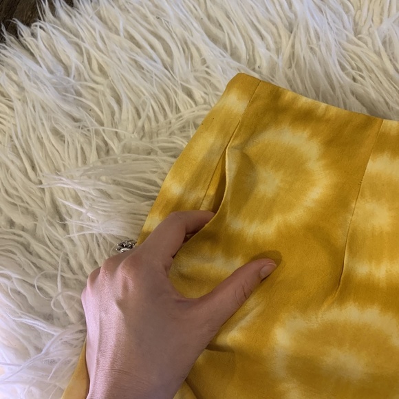 ❤️SOLD❤️J Crew Pleated Tie Die Mini Skirt • - Picture 3 of 7